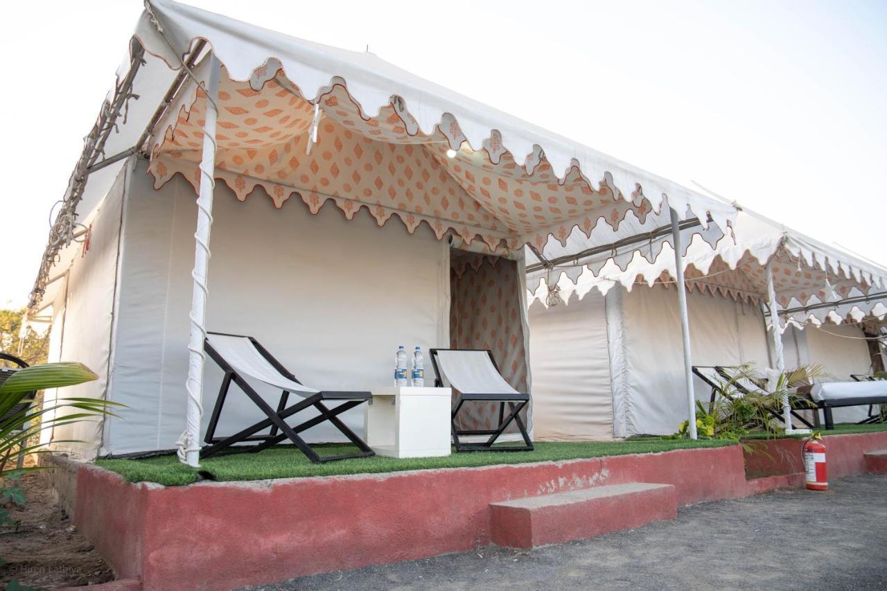 Unity Holiday Tent City Kevadia Bagian luar foto