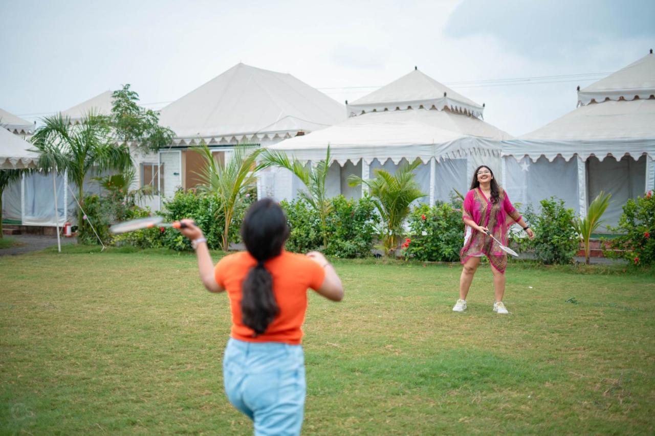 Unity Holiday Tent City Kevadia Bagian luar foto