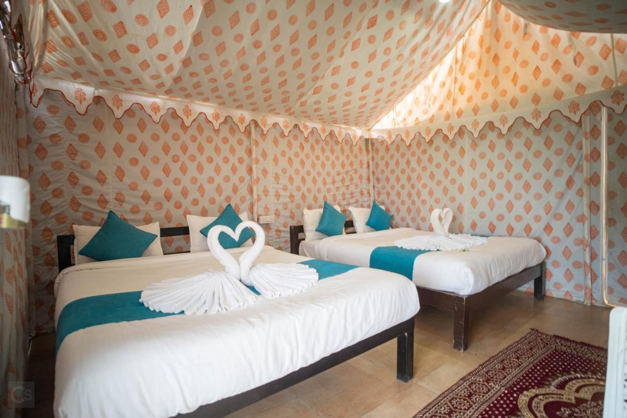Unity Holiday Tent City Kevadia Bagian luar foto